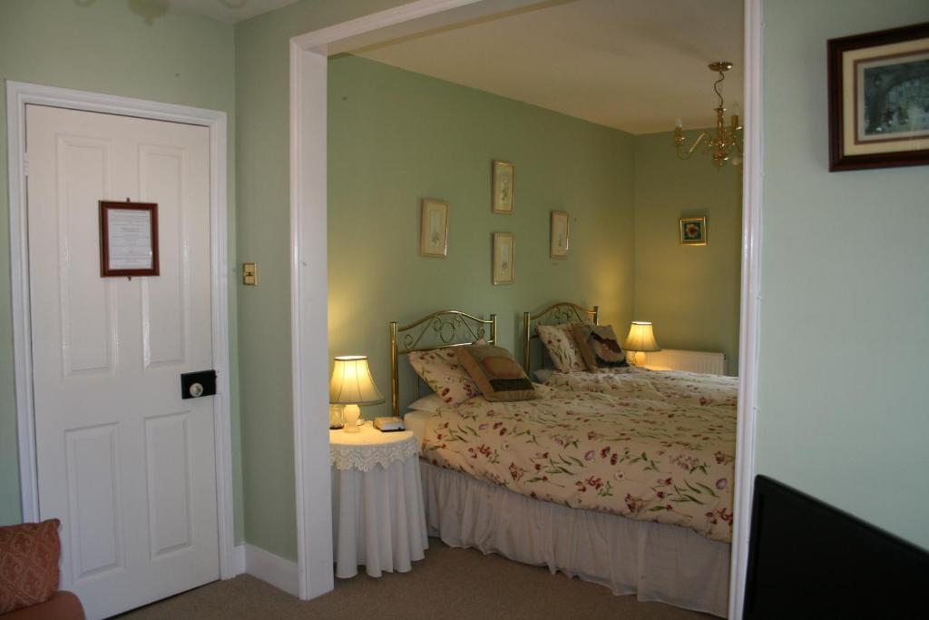 Clayhill House Bed & Breakfast Ліндгерст Номер фото